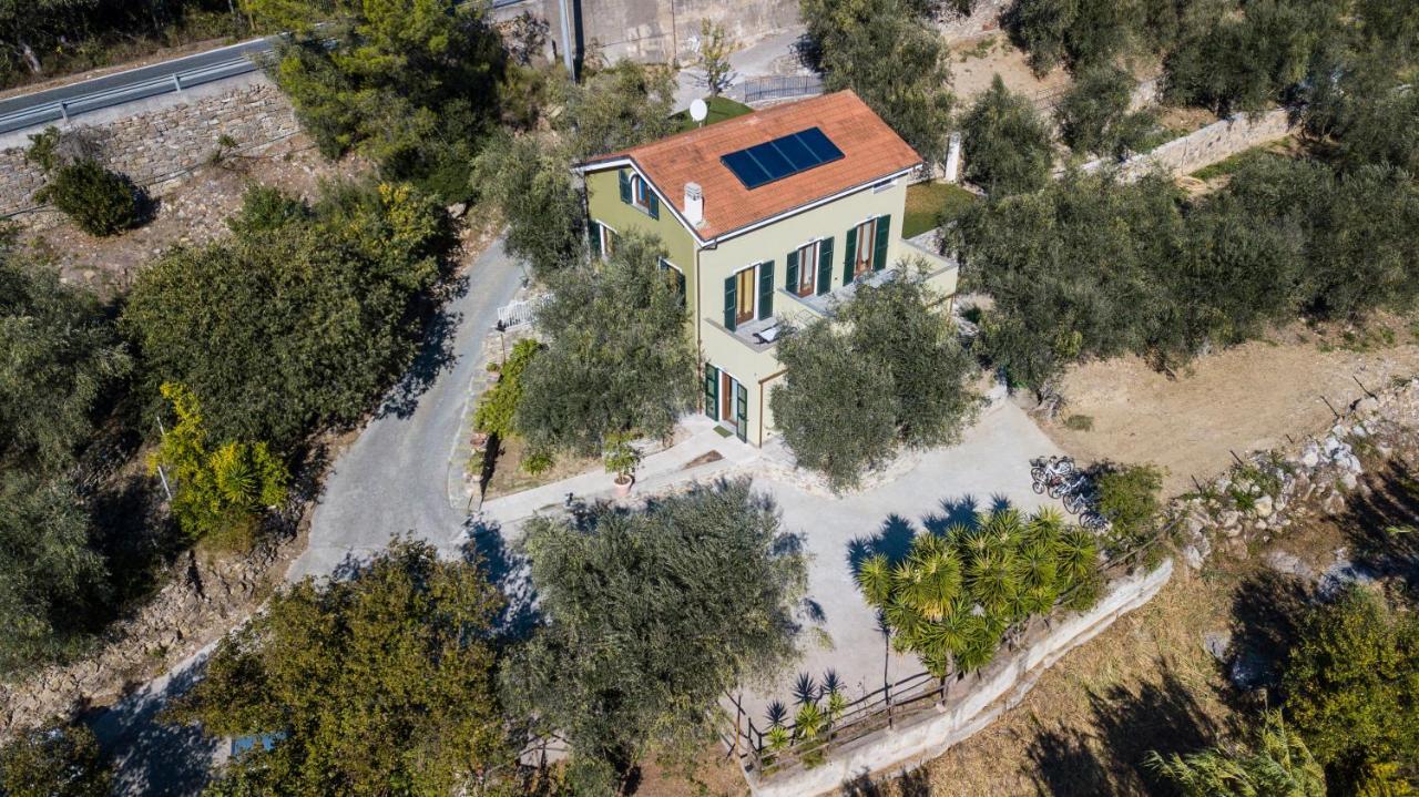 Appartamenti Arco Antico Сан Бартоломео ал Маре Екстериор снимка